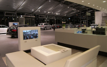 Hangar-Bauweise des Audi Zentrum Bamberg