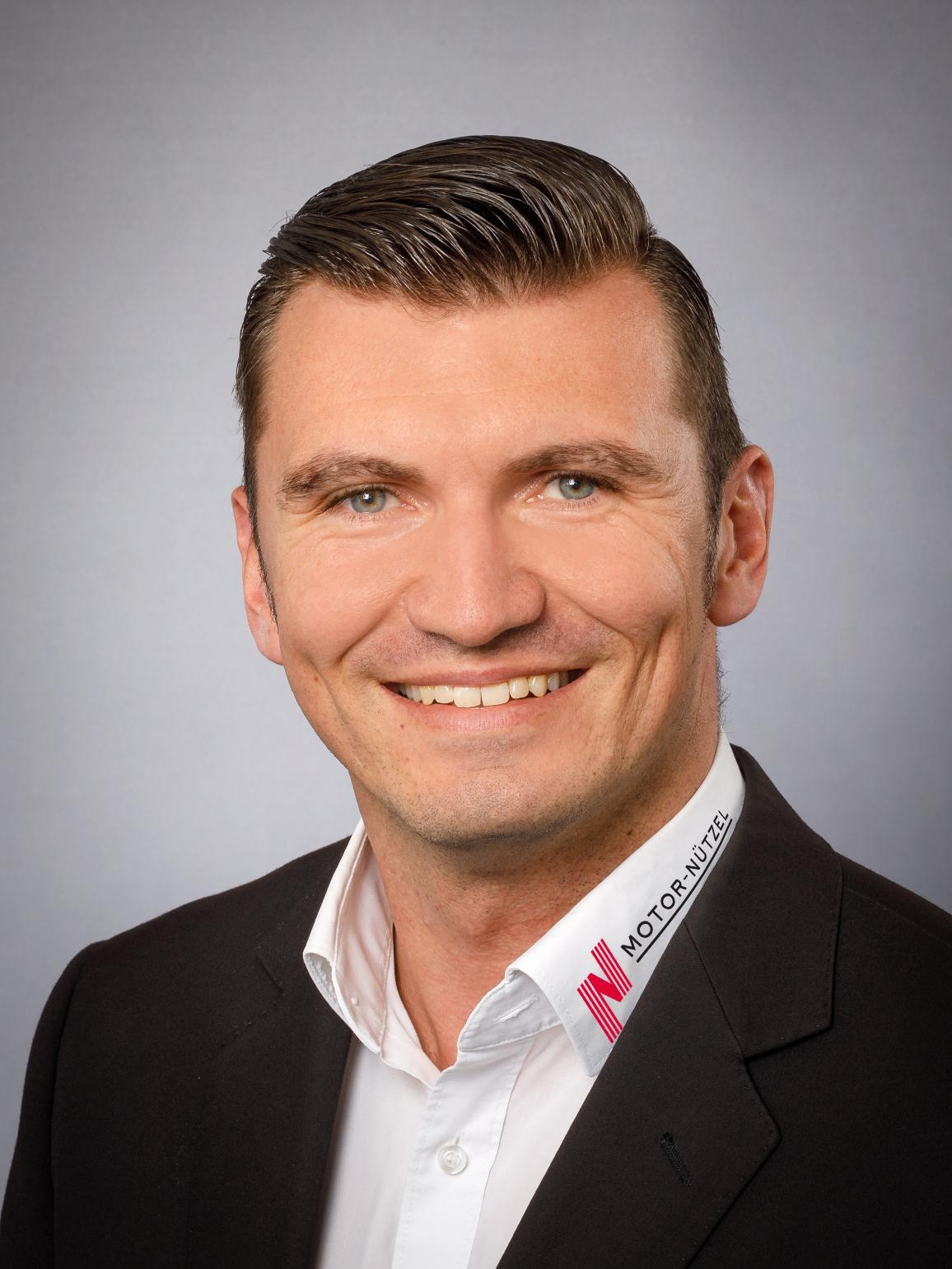 ansprechpartner/mn2383.jpg