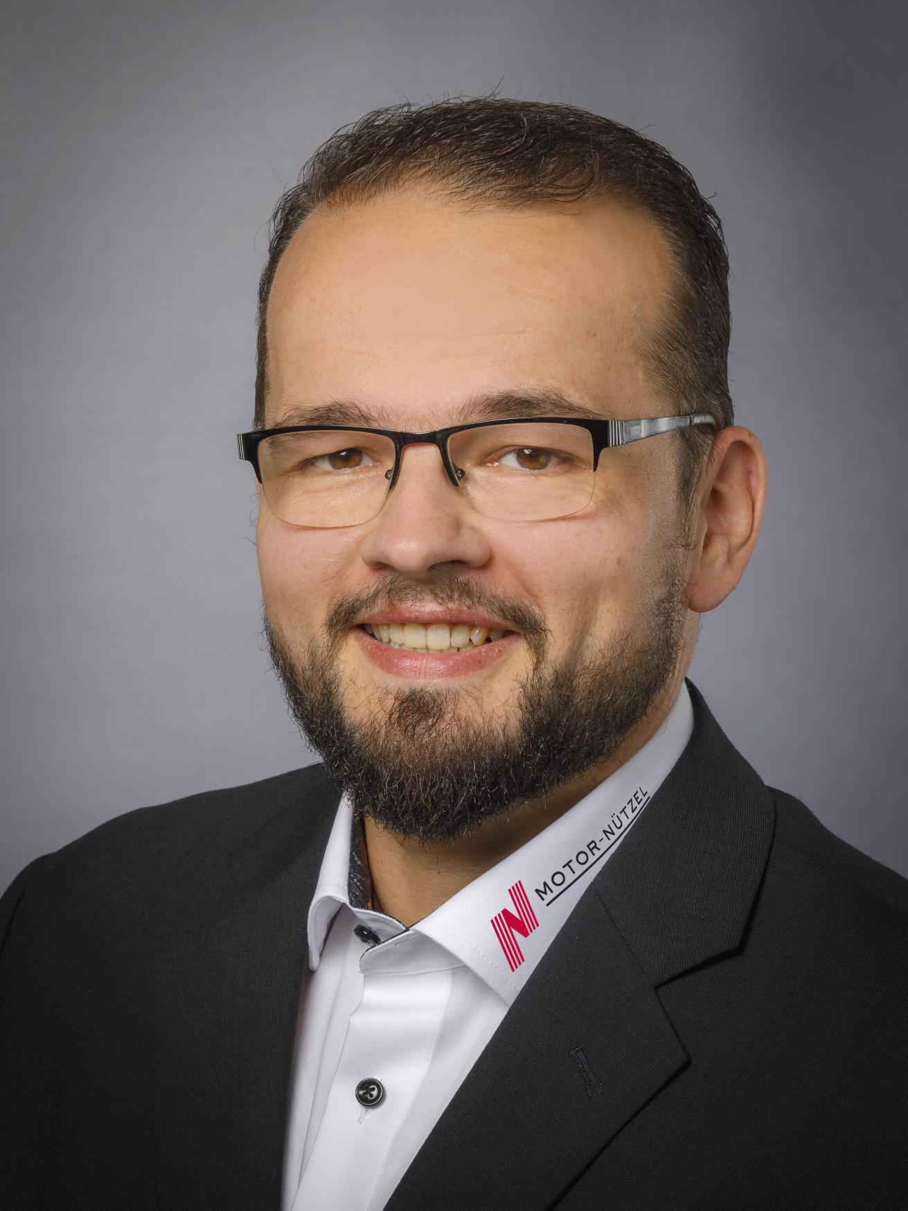 Raimund Parzefall