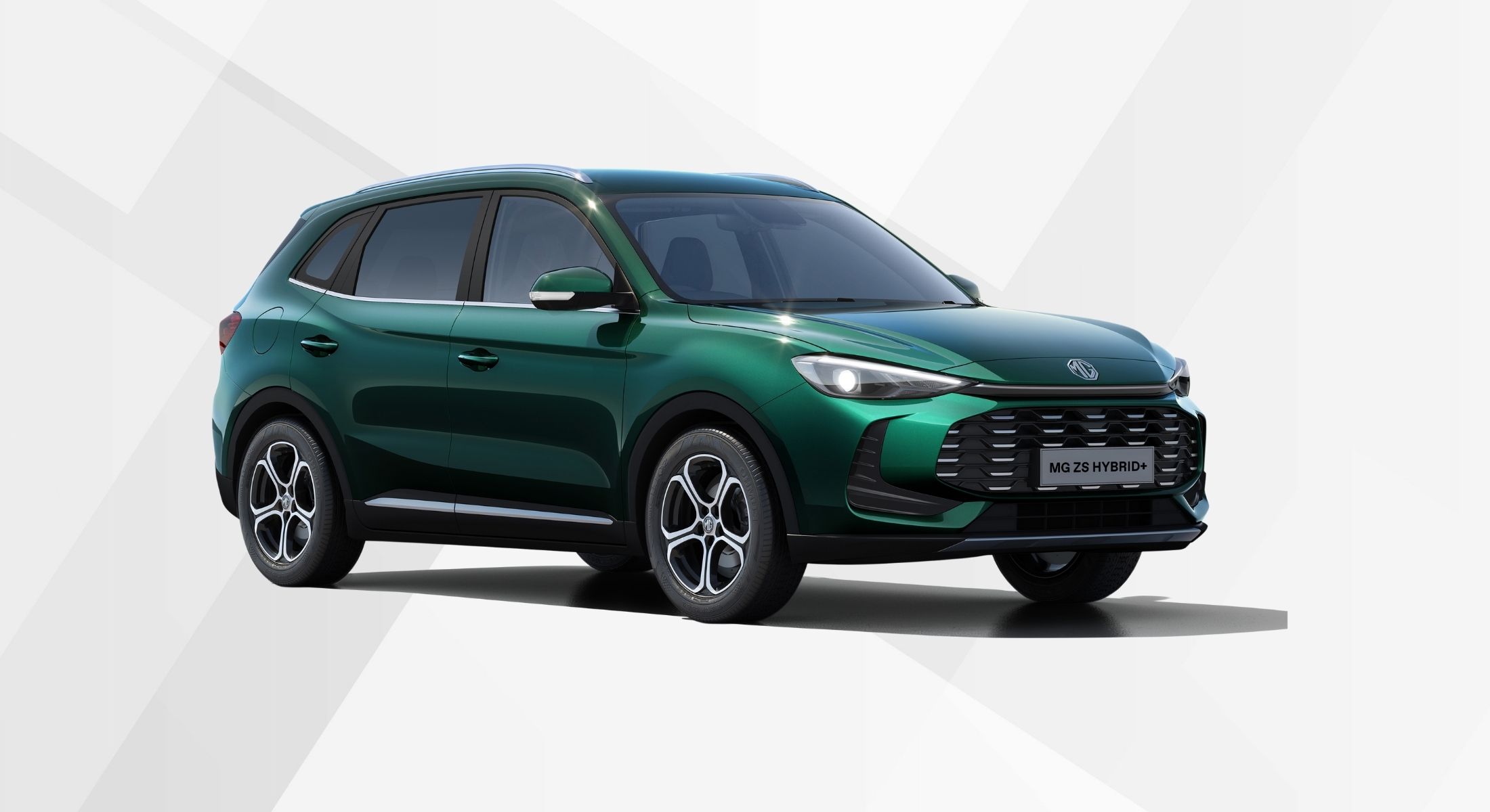 MG ZS HEV in Emerald Green