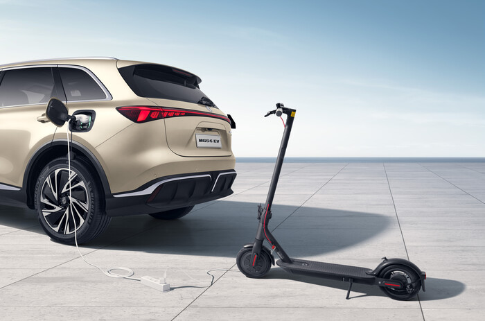 mit dem mgs6 ev und escooter laden