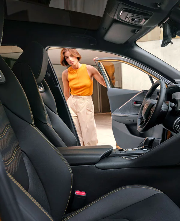 toyota c-hr plug-in-hybrid innenraum