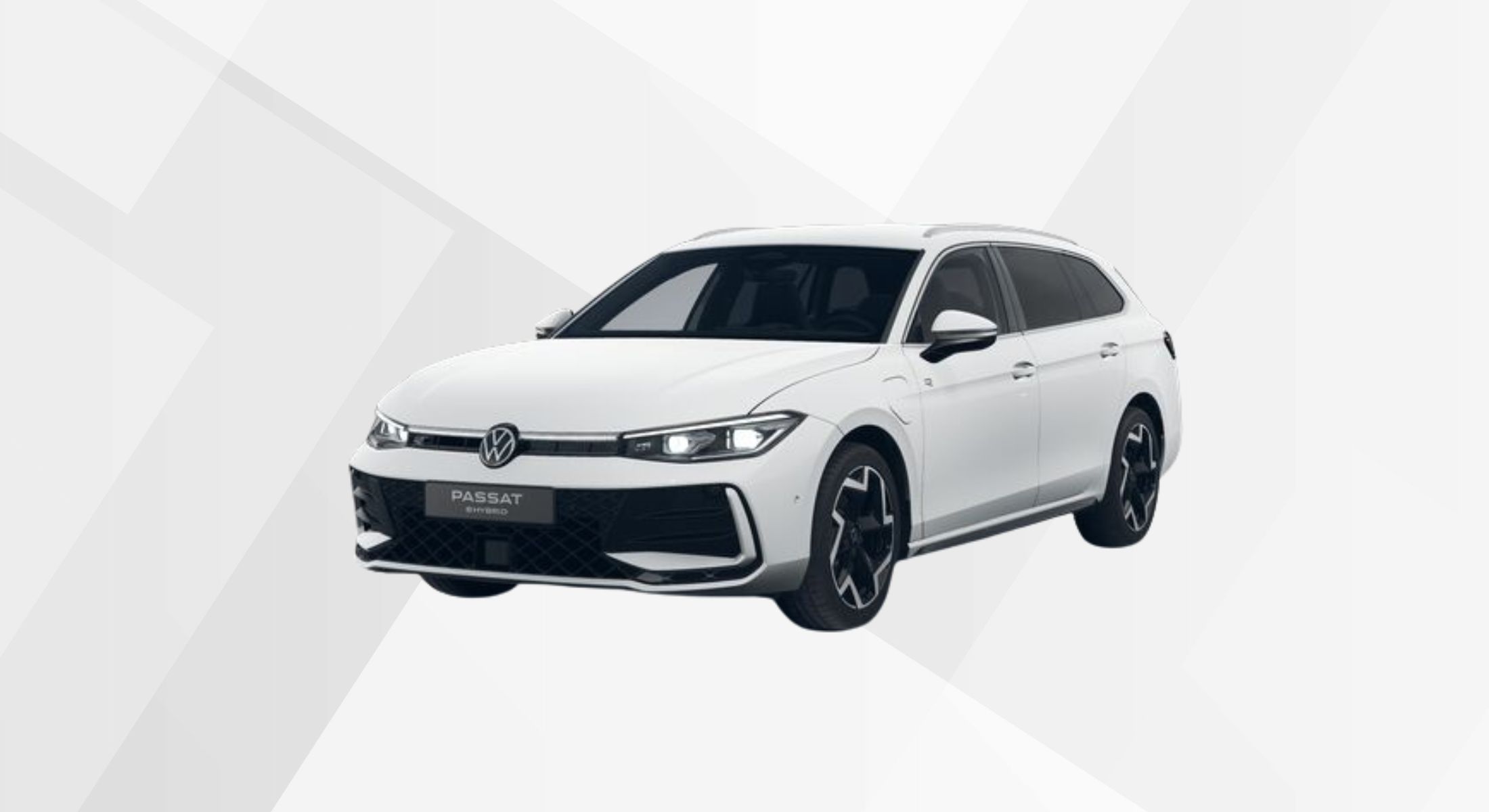 Der VW Passat R-Line eHybrid in der Farbe Pure White.