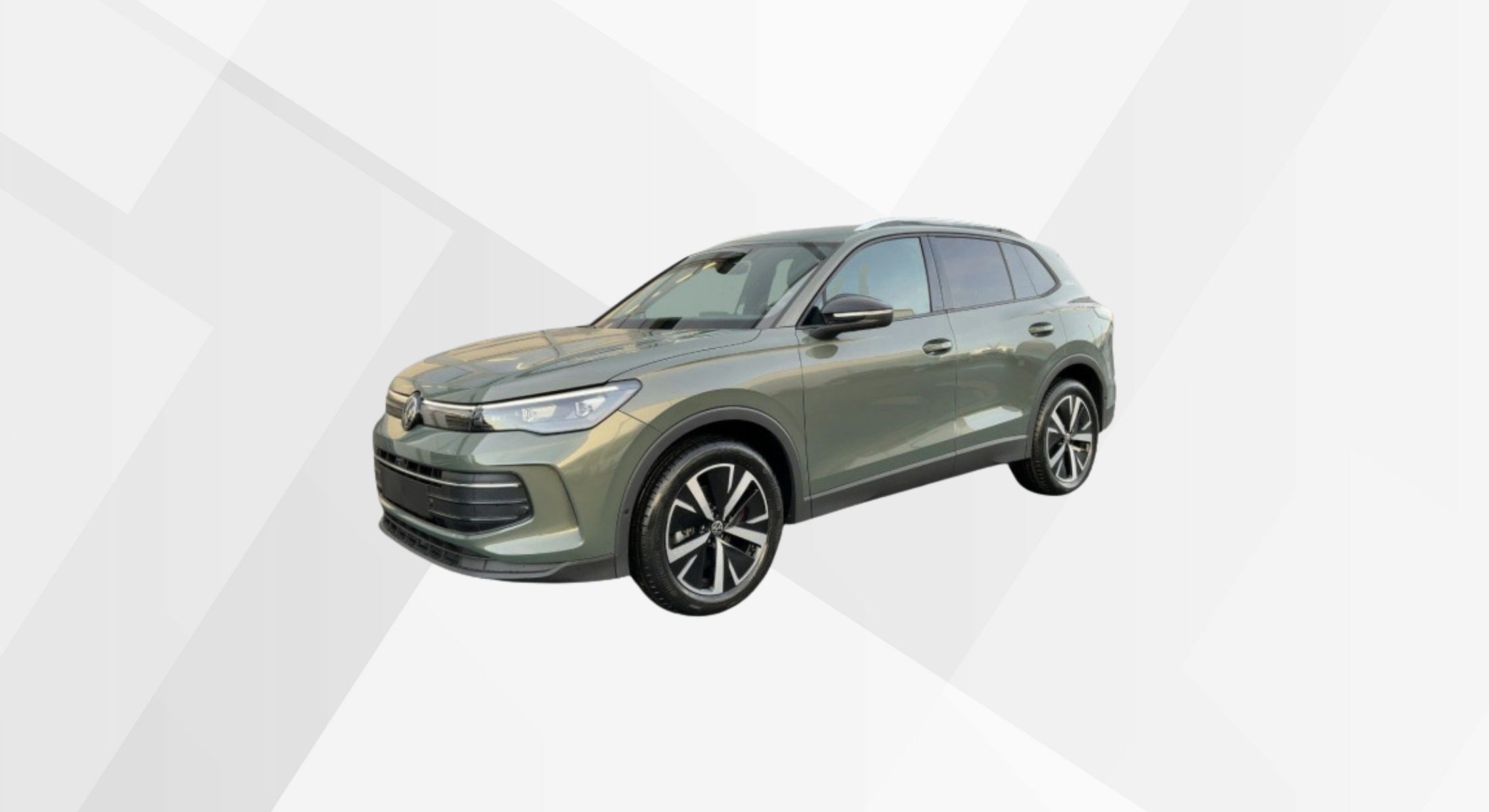 Der VW Tiguan Goal in der Farbe Cipressino-Grün Metallic.