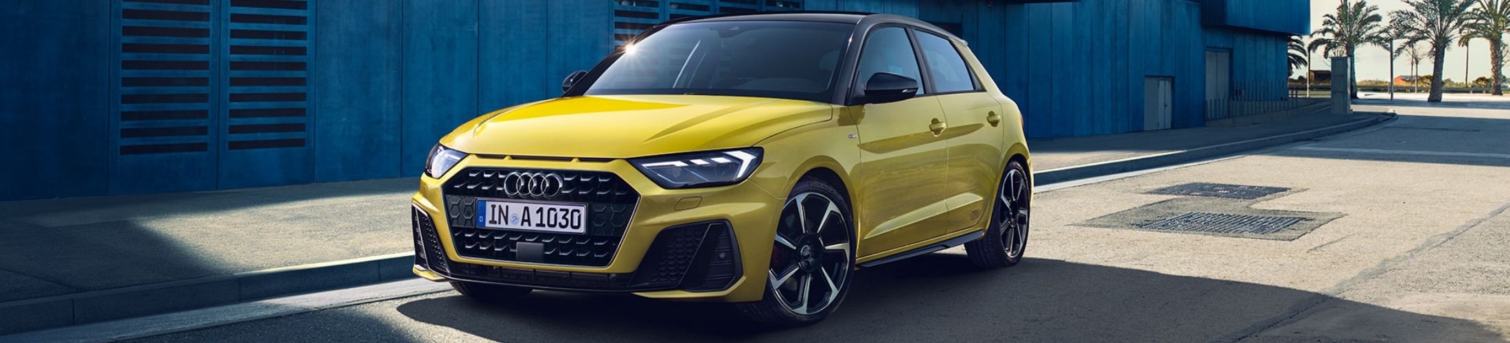 Ein gelber Audi A1