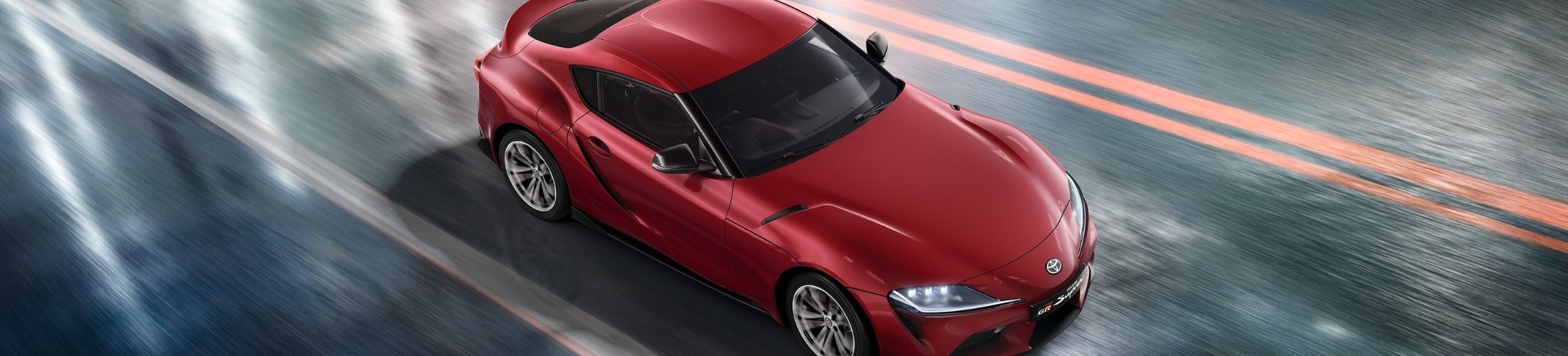 Ein Toyota Supra von oben